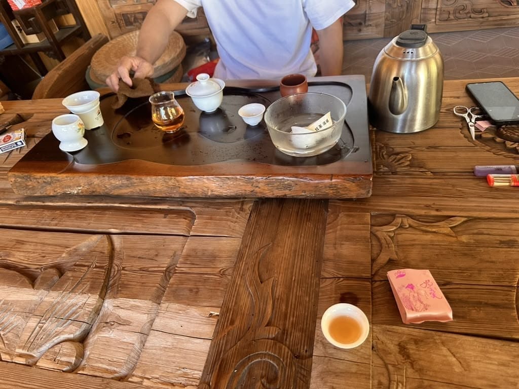 御桐红茶客栈茶室