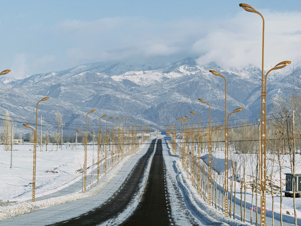 前往阿禾公路的路