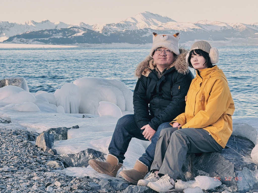 用三脚架拍了艳俗的打卡照