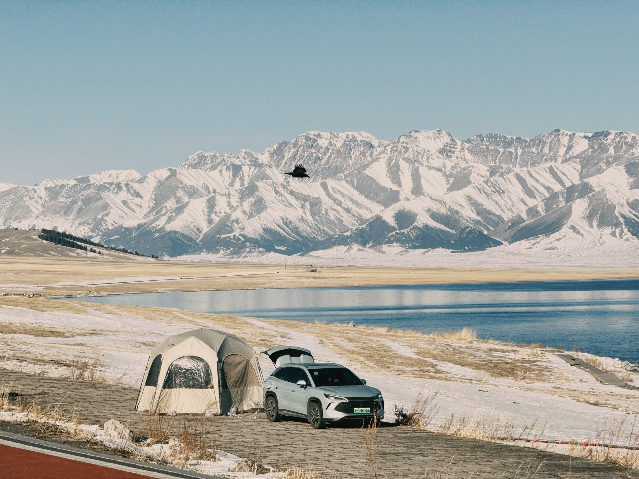 昨夜露营在此的人