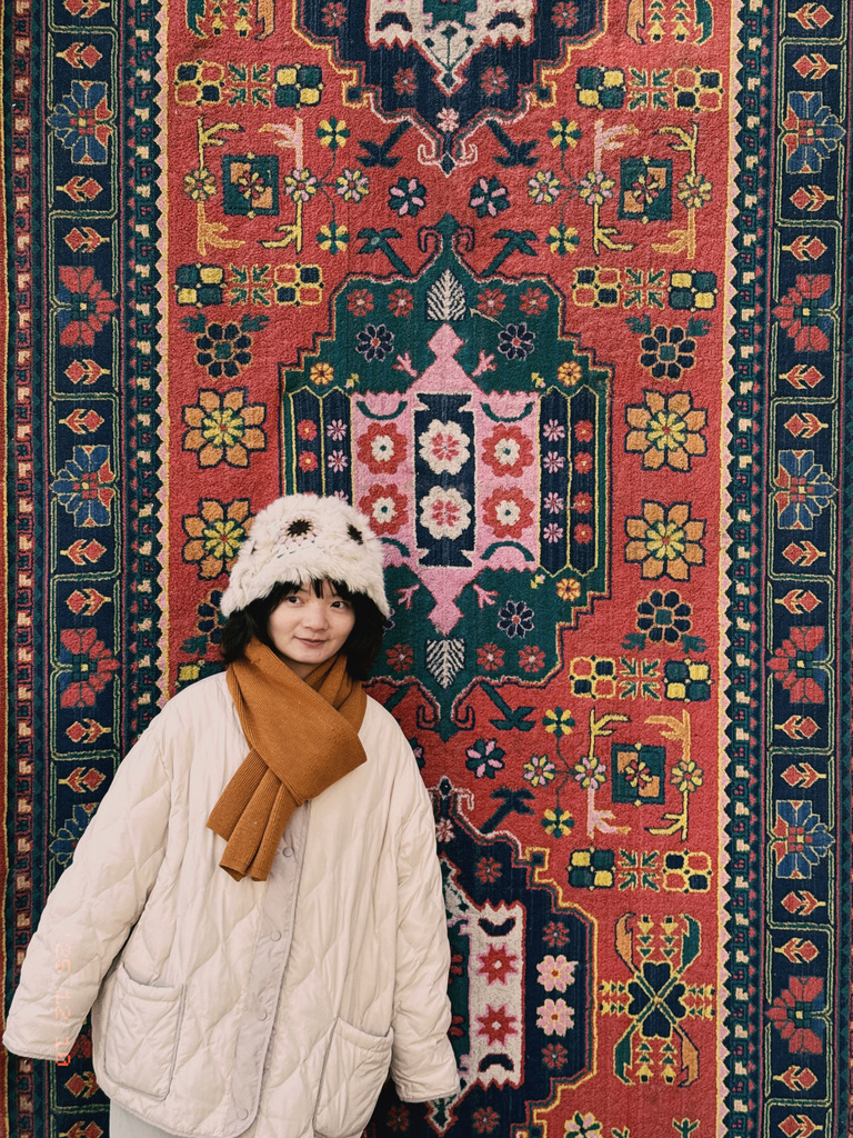 如此好看的大挂毯就这么挂在户外！