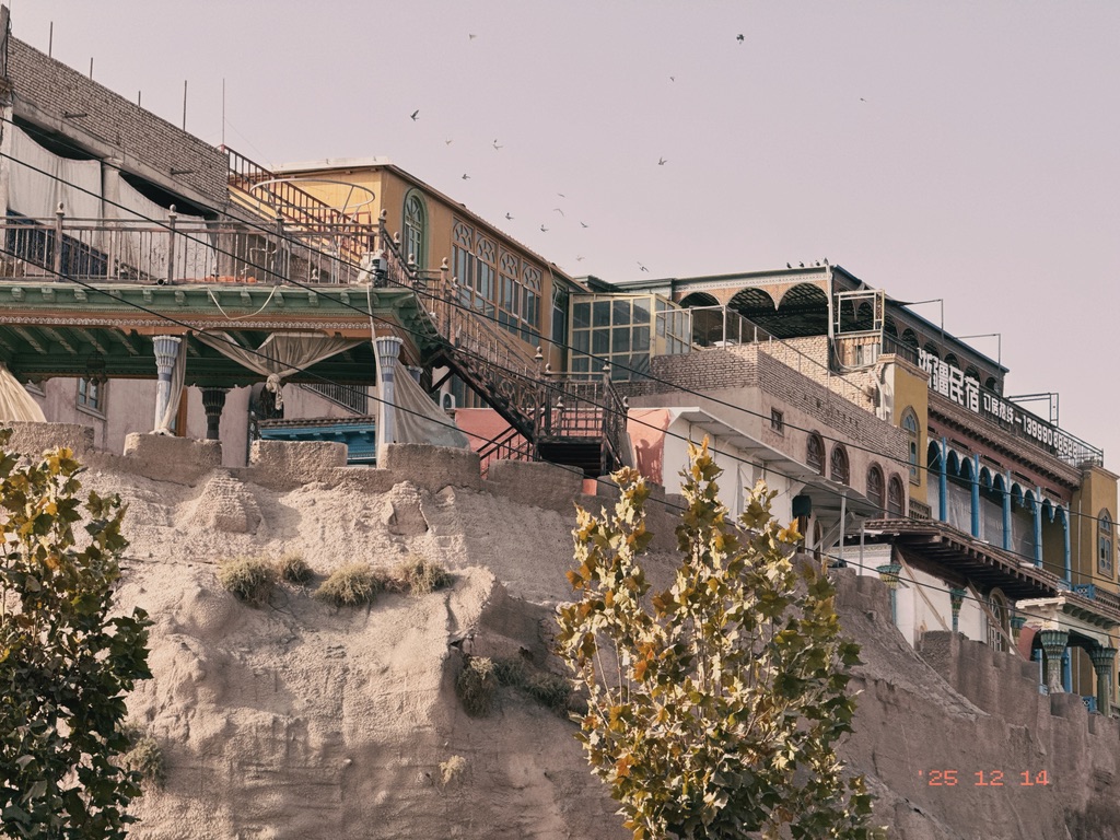 喀什古城外围的房子更好看一些