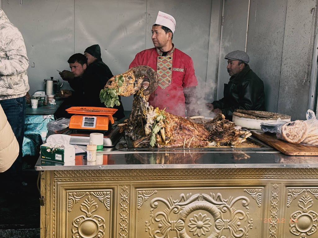 这里也有羊，不过是……