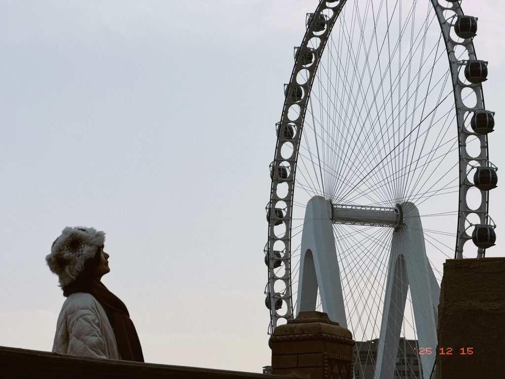 天台上拍昆仑之眼角度不错