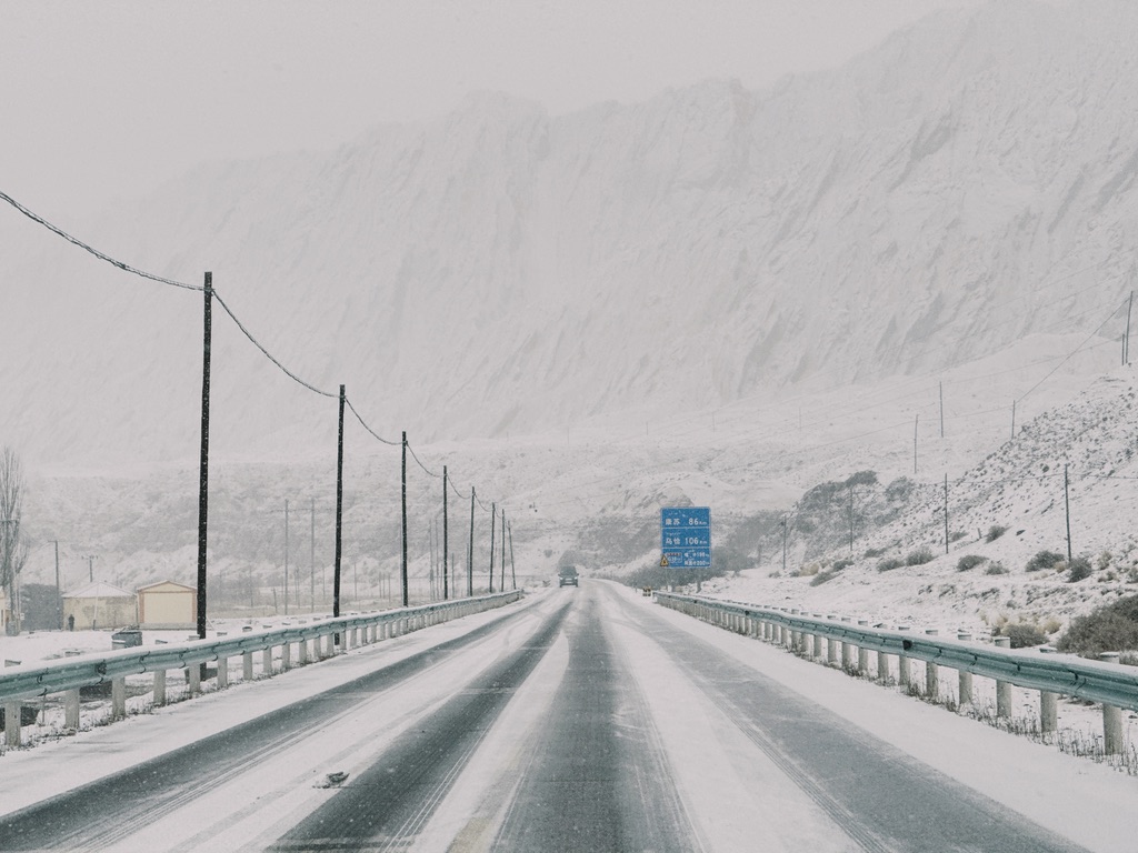 回头路上全是雪