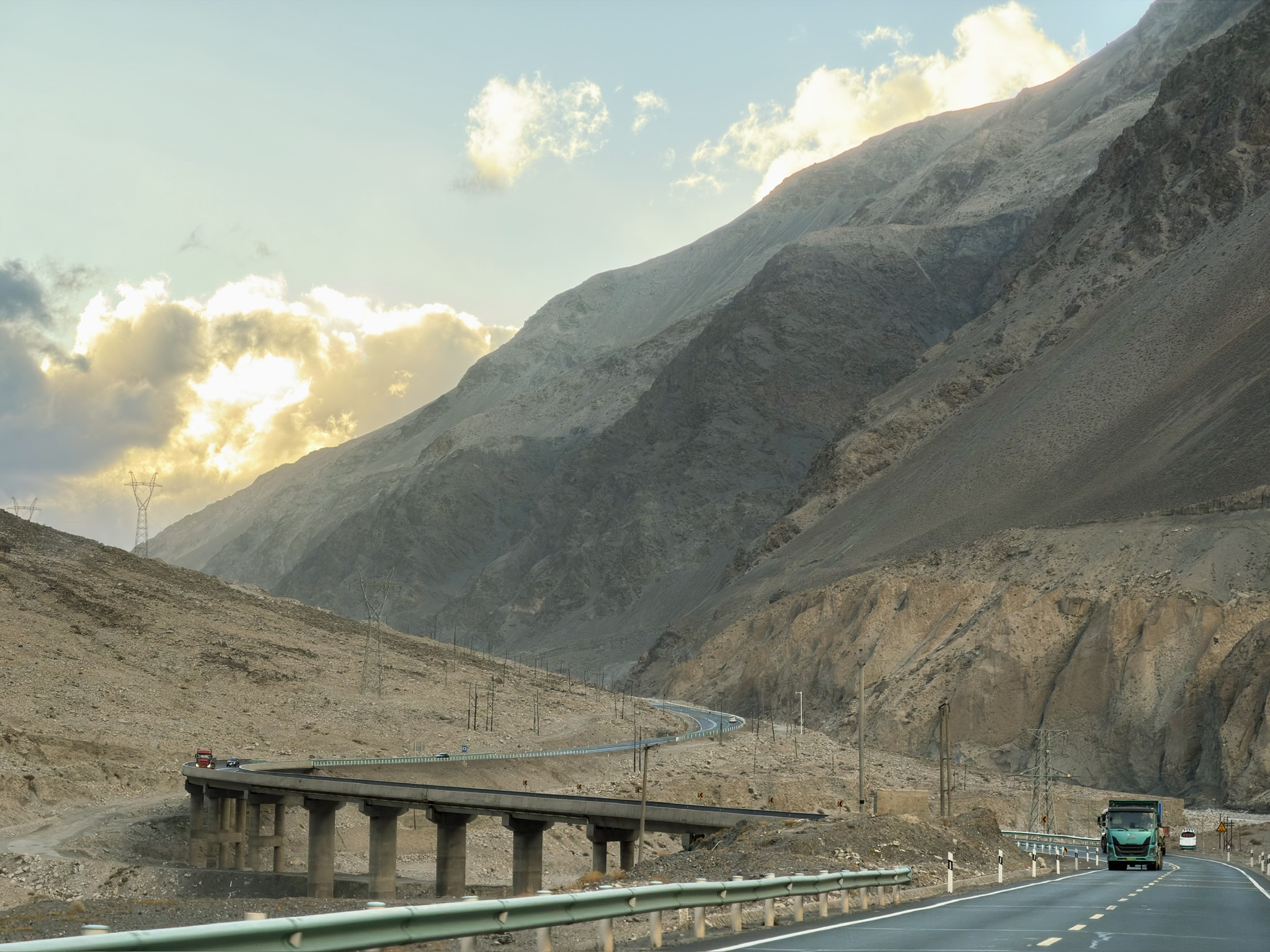 山比云高，在这里已经不是稀罕事儿了