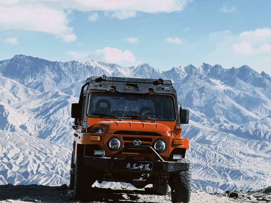 别人用来拍旱地拔葱的景点，确实占用了最好的机位