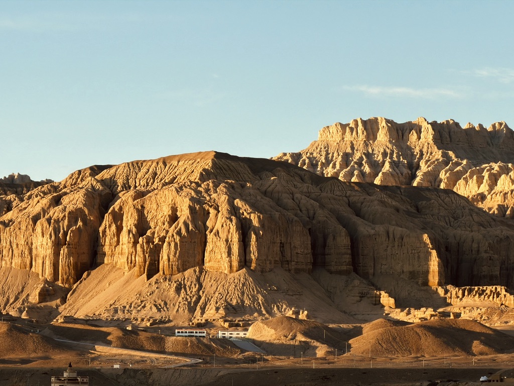 远处北面的土林