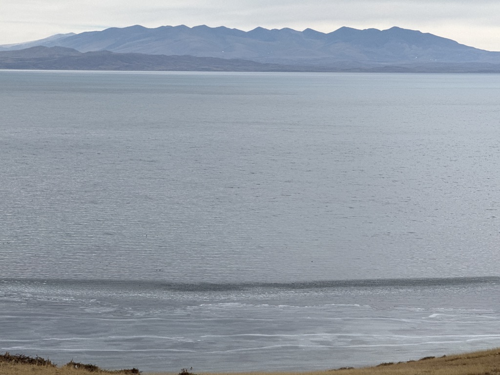 平平无奇的圣湖