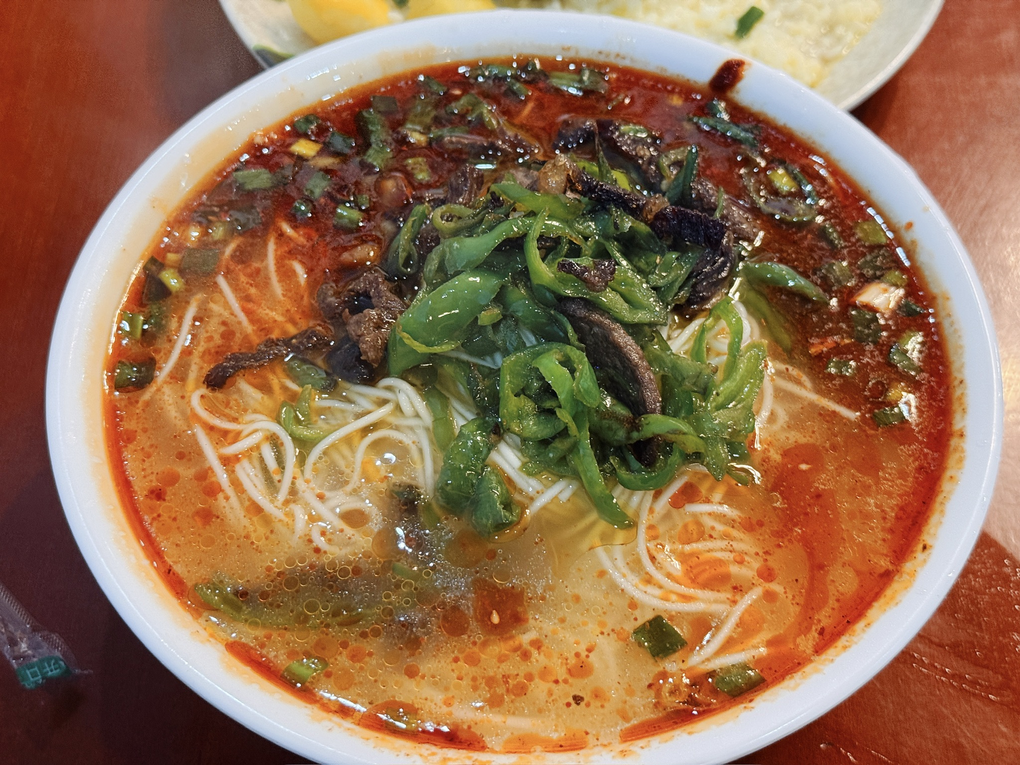 有点辣的青椒肉丝面