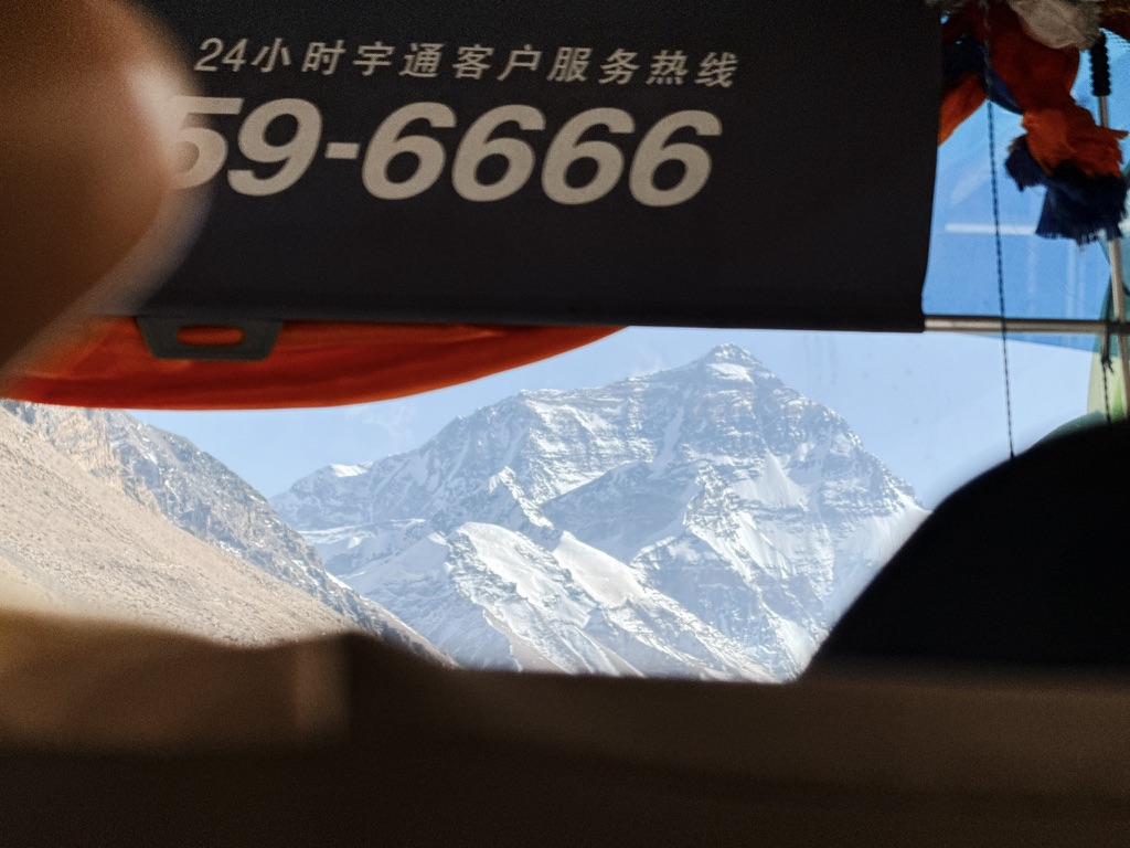 景交车上第一眼看到珠峰