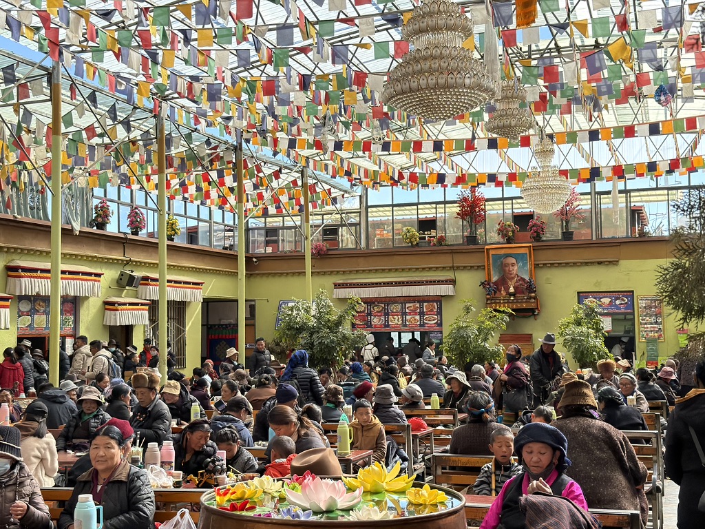 便宜的扎什伦布寺餐馆