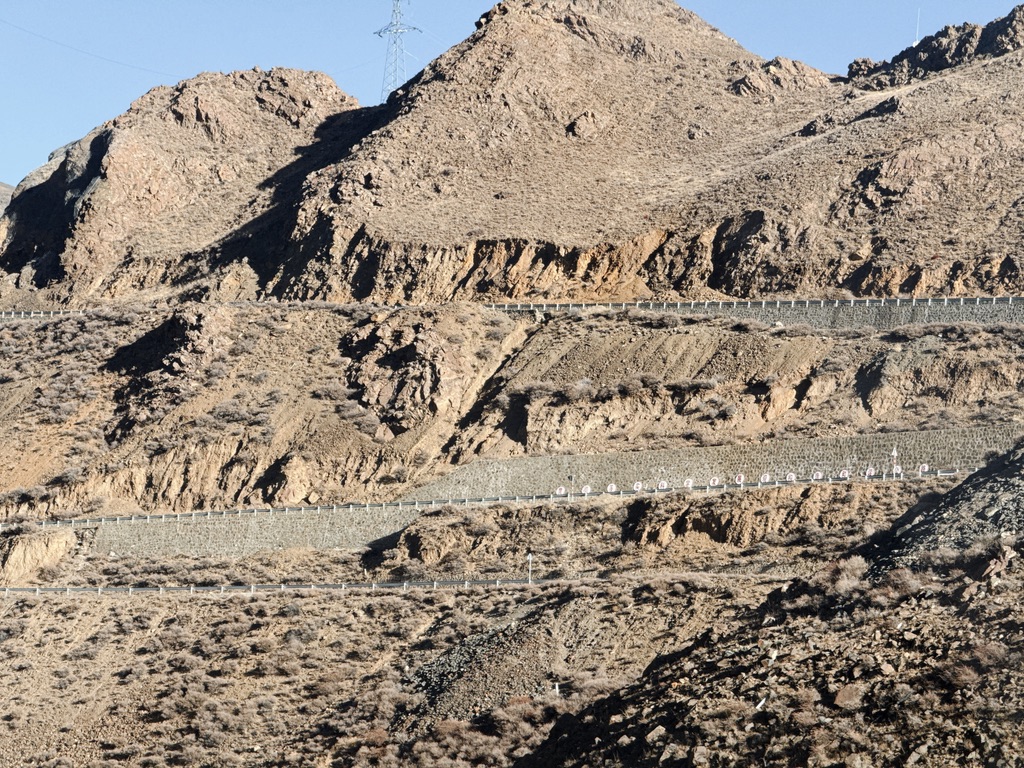 这段盘山路又是恙开的