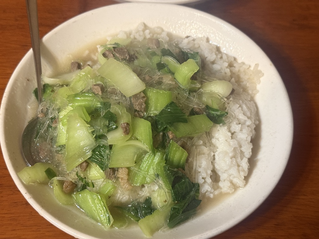 青菜粉丝盖浇饭