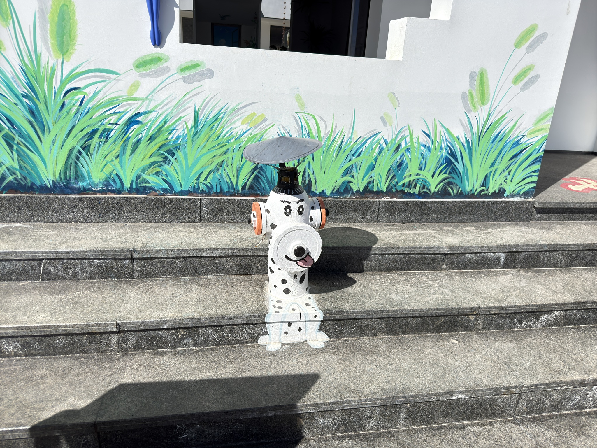 饭店门口的消防栓