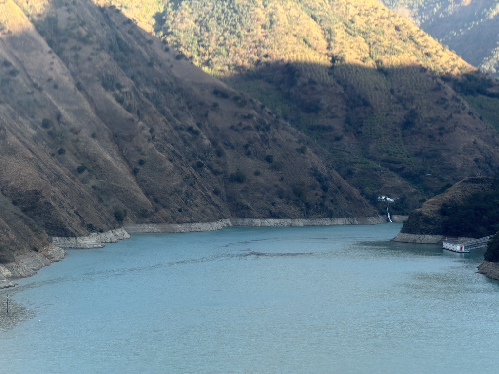 金沙江安安静静的一段