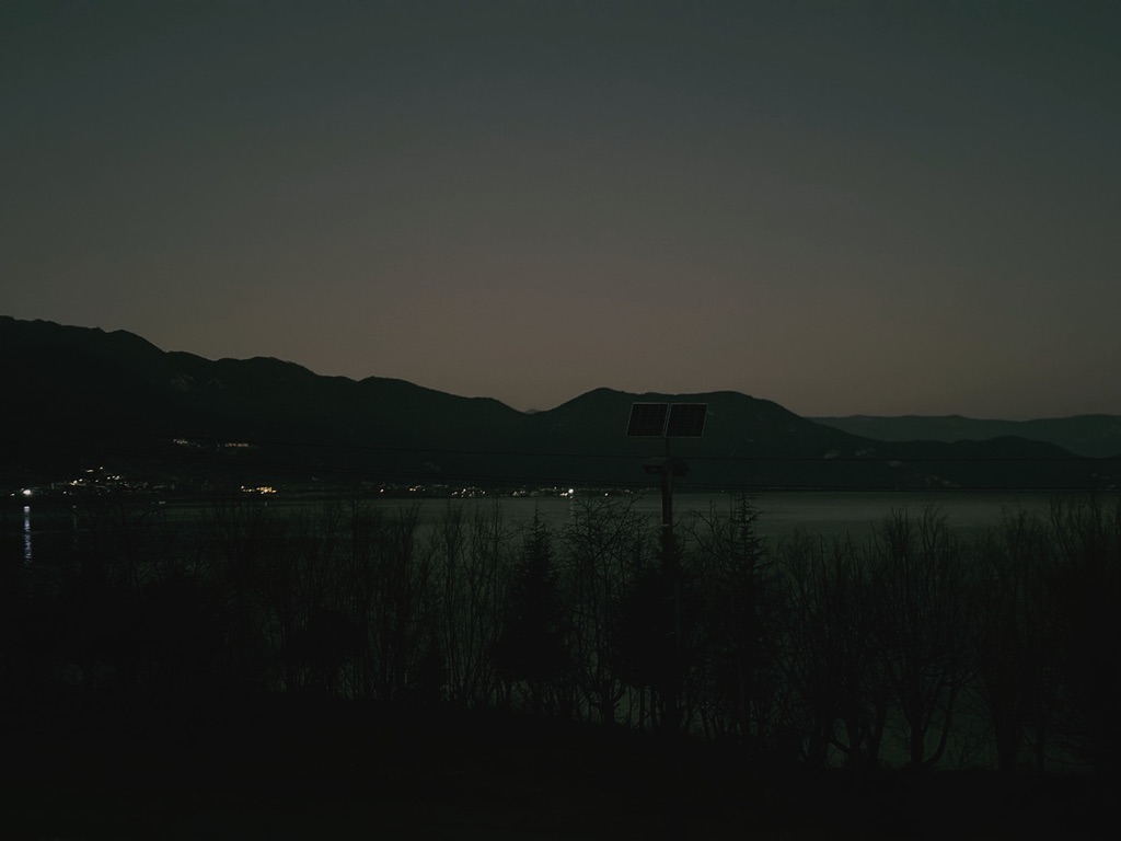 早晨七点半的泸沽湖