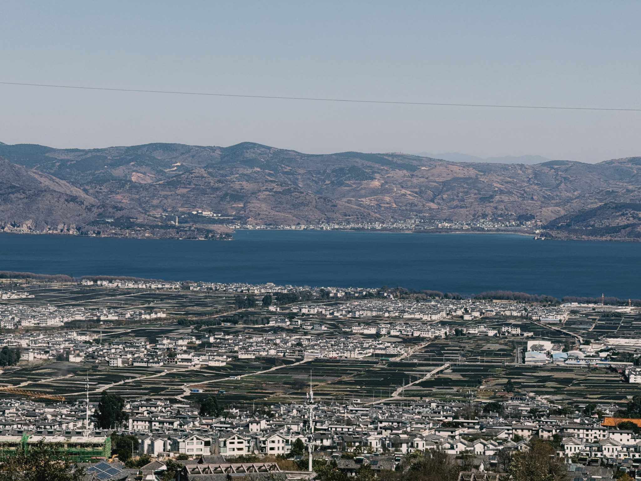 从寂照庵俯瞰大理和洱海