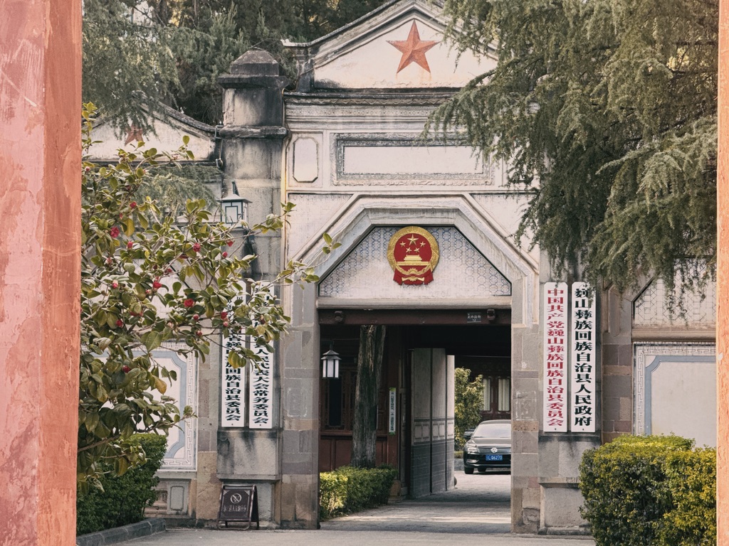 巍山的政府就在古镇里的旧官府，真是好地方呀