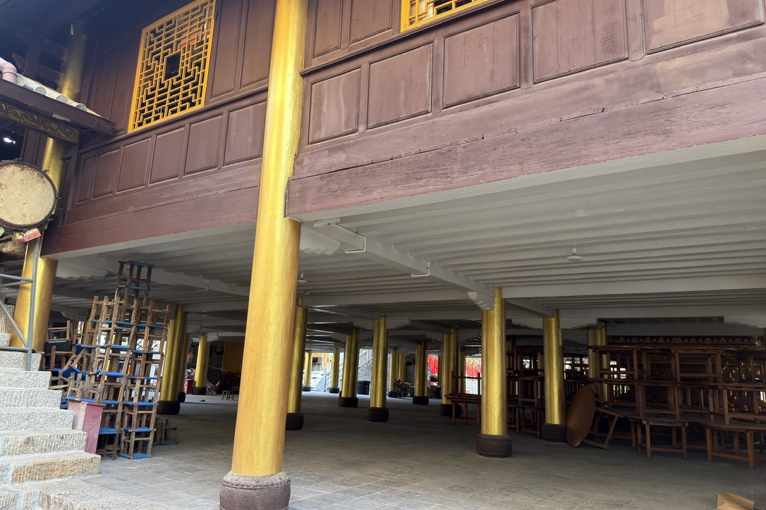 整体悬空的傣式建筑