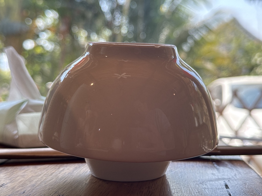 摆成蘑菇蘑菇一样的碗杯