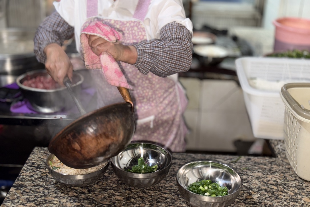 米线是小锅米线