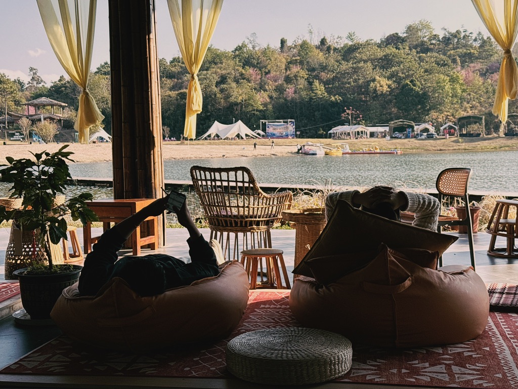 做你老婆真可怜,天天吸你二手烟