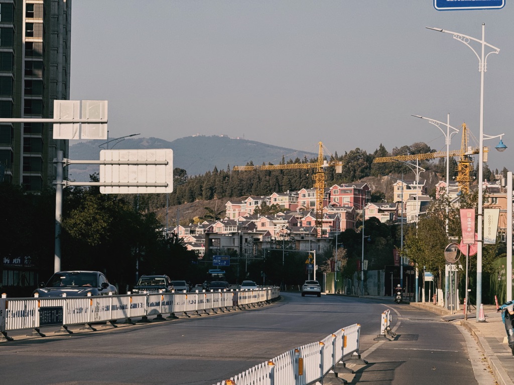 山坡上的小别墅