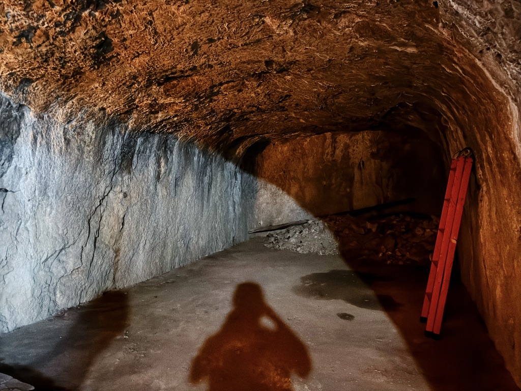 没有完成的人工扩建部分