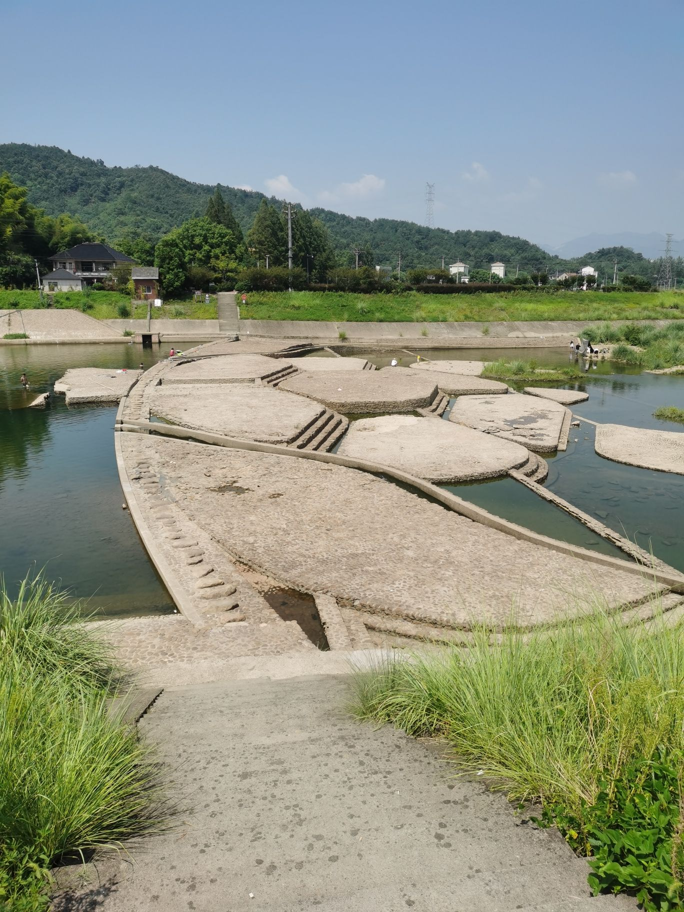 富阳场口镇的乌龟潭坝(网图)