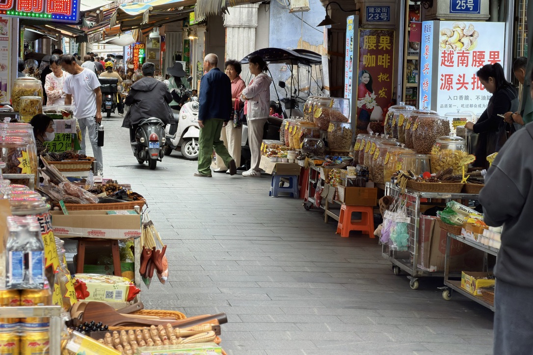 每个店卖的东西都一样