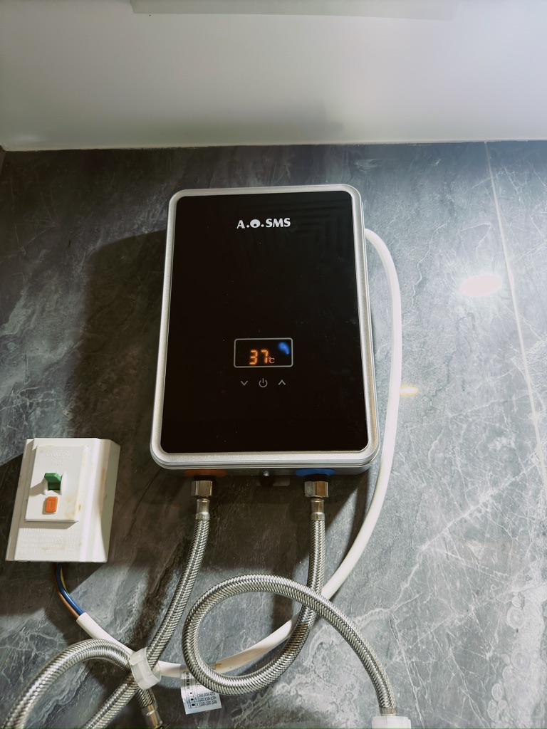 即热式电热水器