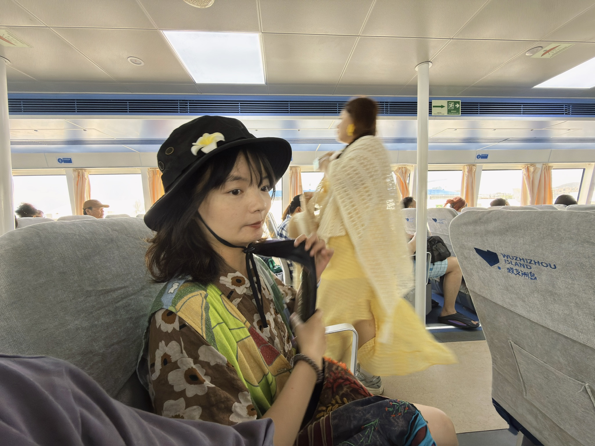 轻轻松松的恙儿