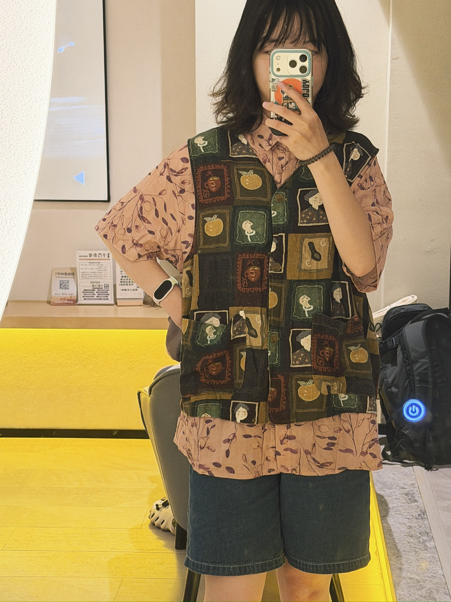 后来广受好评的两套服装