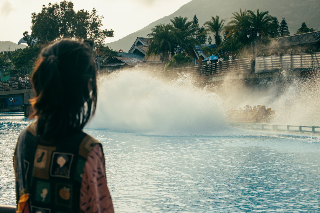 超级激流冲下来了