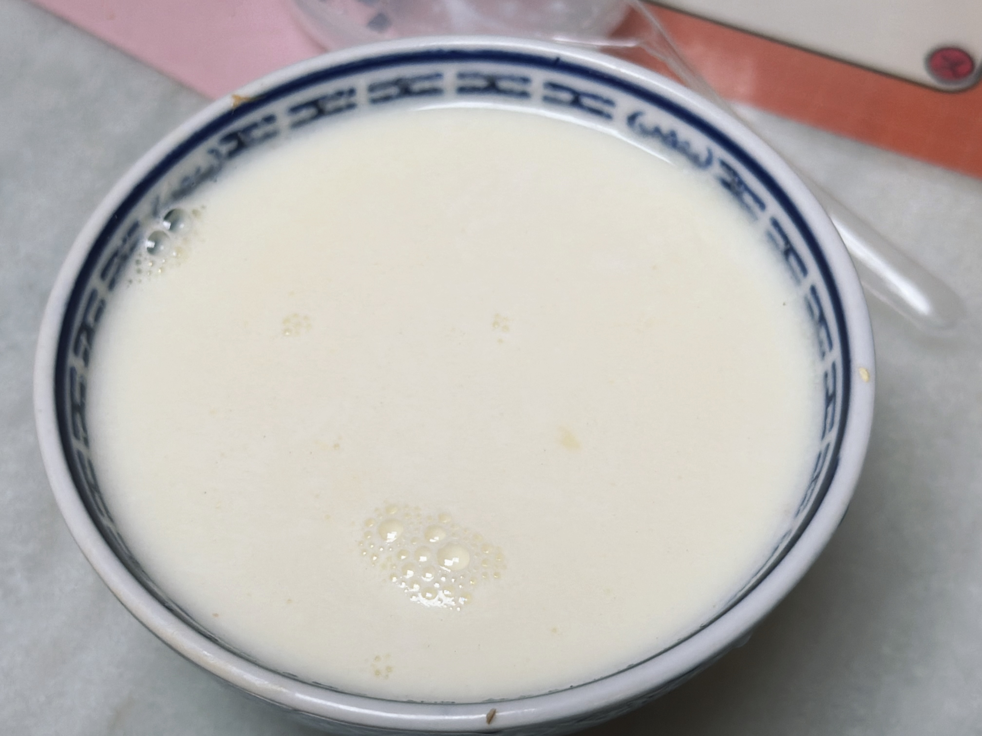 姜撞奶,当然从外表上看不出啥特别的来