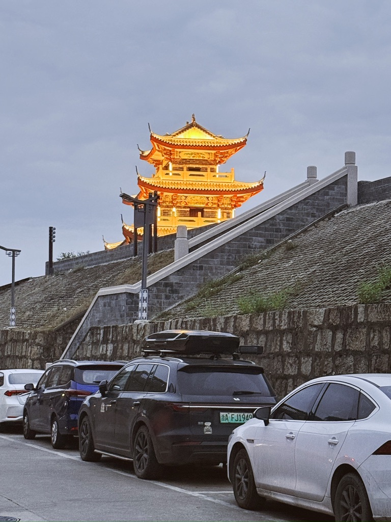 回到车边